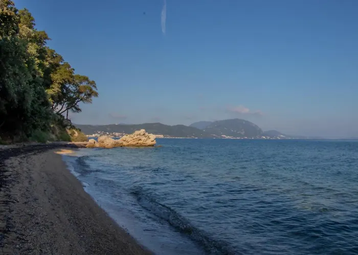 Beachfront Romantica Place First Floor Διαμέρισμα Αγία Πελαγία Χλωμού