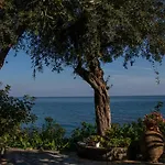 Beachfront Romantica Place First Floor