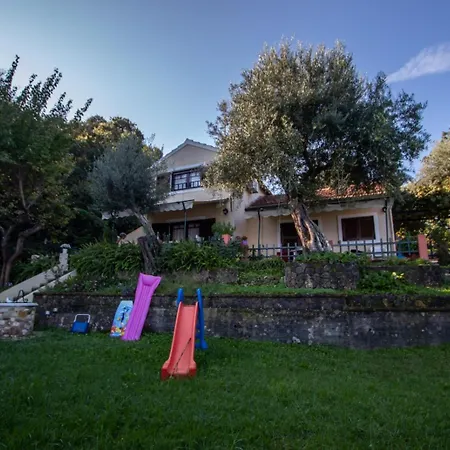 Beachfront Romantica Place First Floor 아파트 Agia Pelagia Chlomou