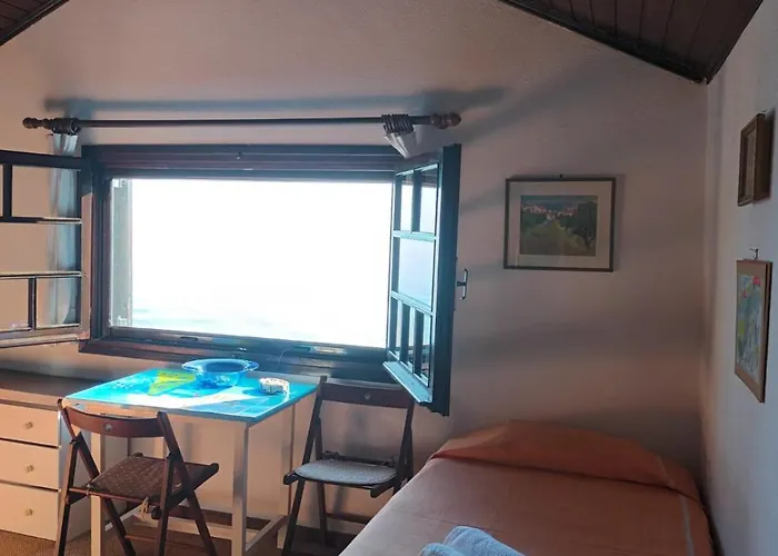 Beachfront Romantica Place First Floor * Agia Pelagia Chlomou
